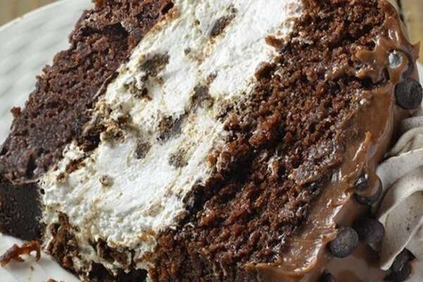 Шоколадний торт з вершково-сирним кремом