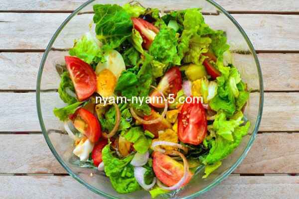 Легкий весняний салат