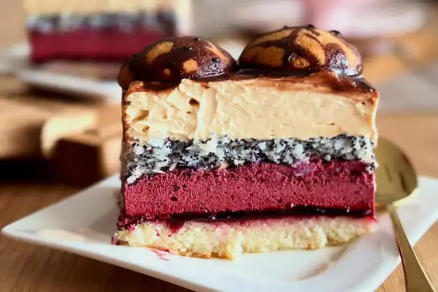 ТОРТ КРАФТОВО-ЯГІДНИЙ