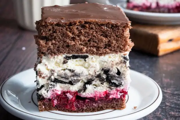 ТОРТ ІЗ ВИШНЯМИ ТА OREO