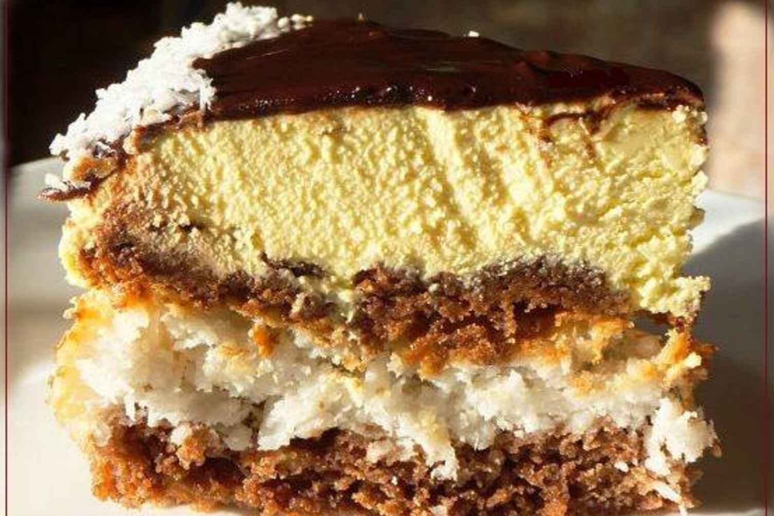 Торт «Баунті» в шоколадній глазурі