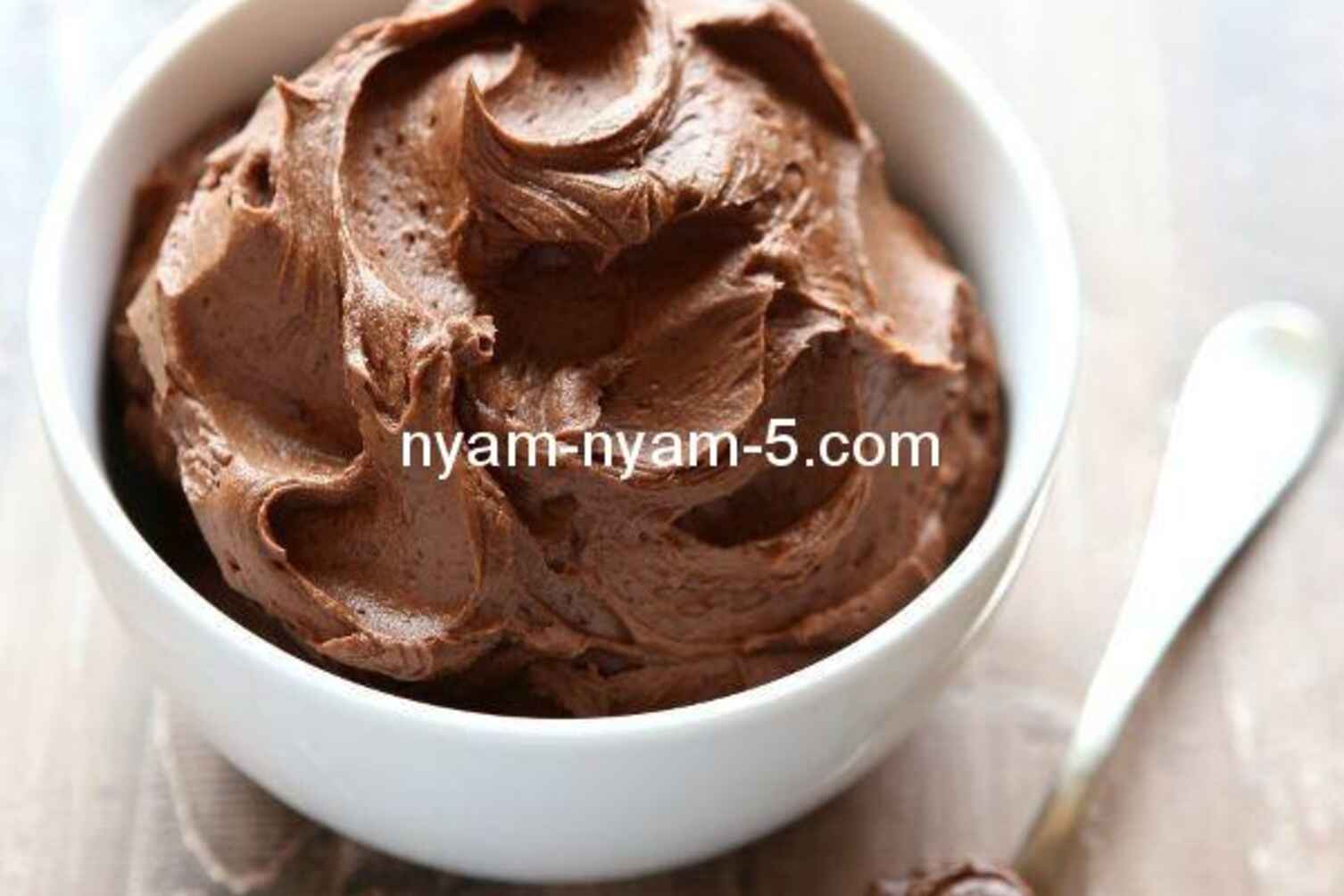 7 найкращих варіантів шоколадного крему для випічки !!!!