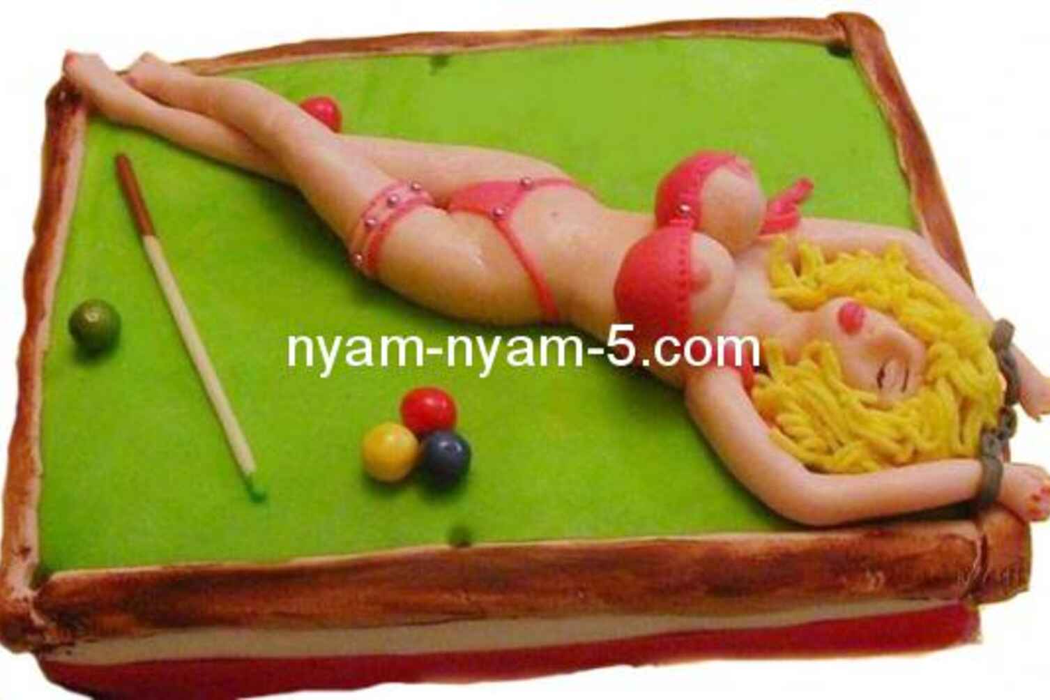 Ідеї оформлення еротичних тортів до Дня Святого Валентина