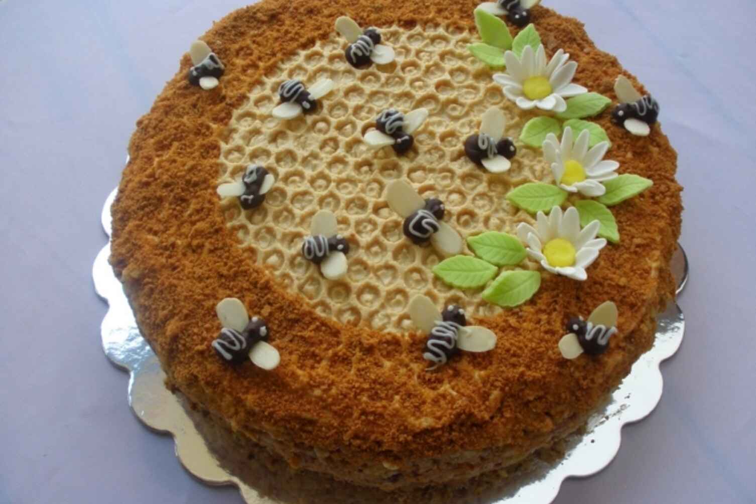 Торт-медівник "Бджілка"