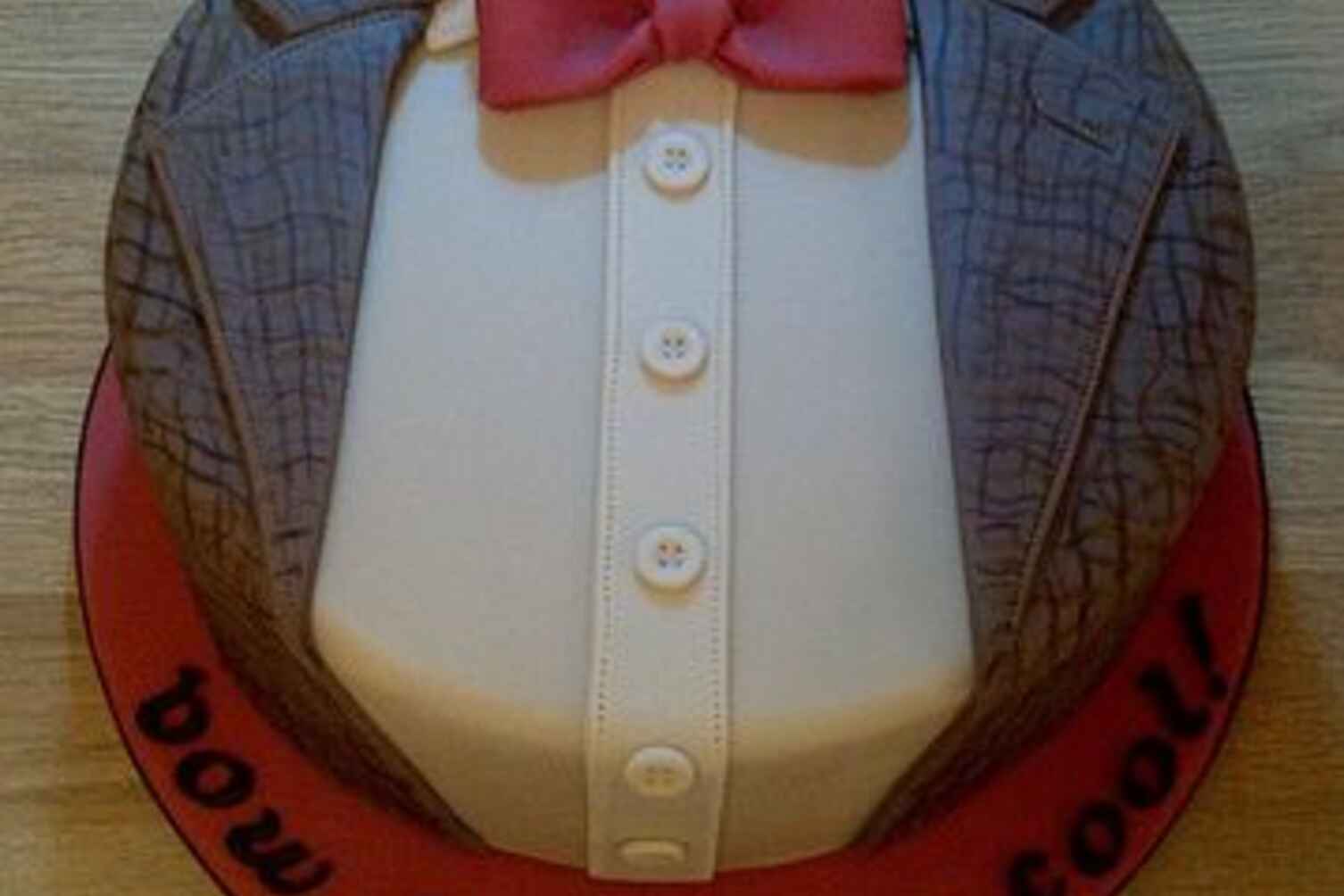 Ідеї прикрашення святкових тортів для чоловіків 56 фото.